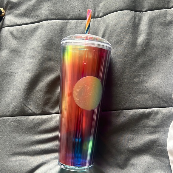 Starbucks pride dome Tumblr - Picture 1 of 4